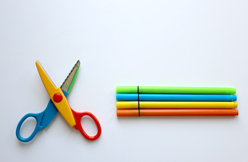 https://greenabilitymagazine.com/wp-content/uploads/2023/10/pexels-pixabay-236118-schoolsupplies-800x525-1.jpg